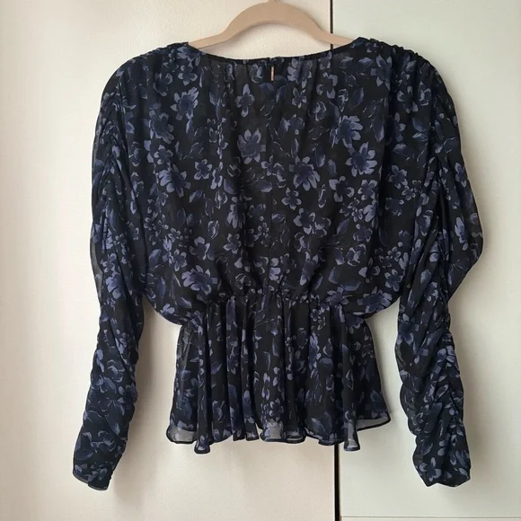 MISA Los Angeles Kesara Top XS Navy Floral Peplum Blouse NWOT Cropped - Picture 12 of 12